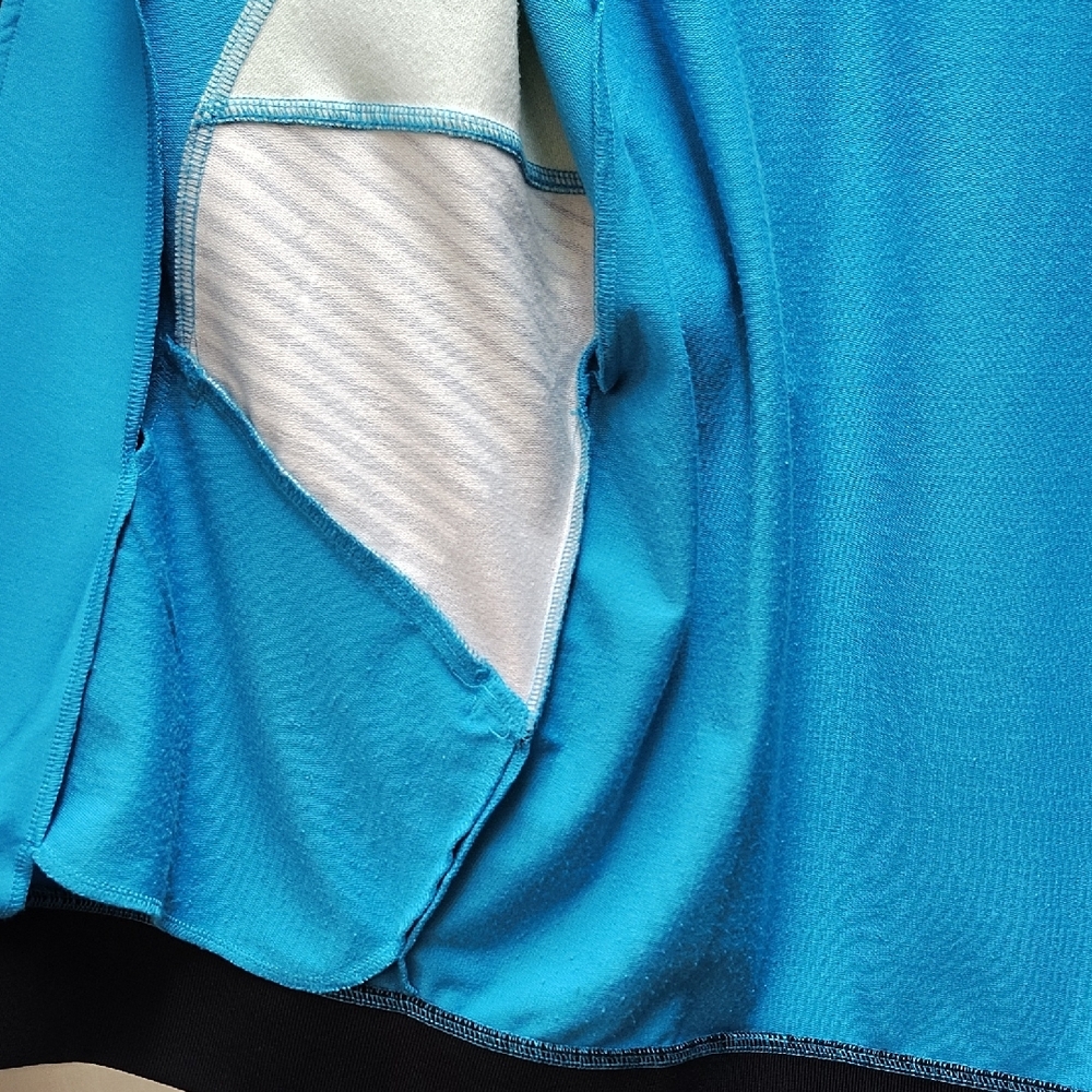 Zumba Fitness Blue and Green Lightweight Jacket - Picture 10 of 13